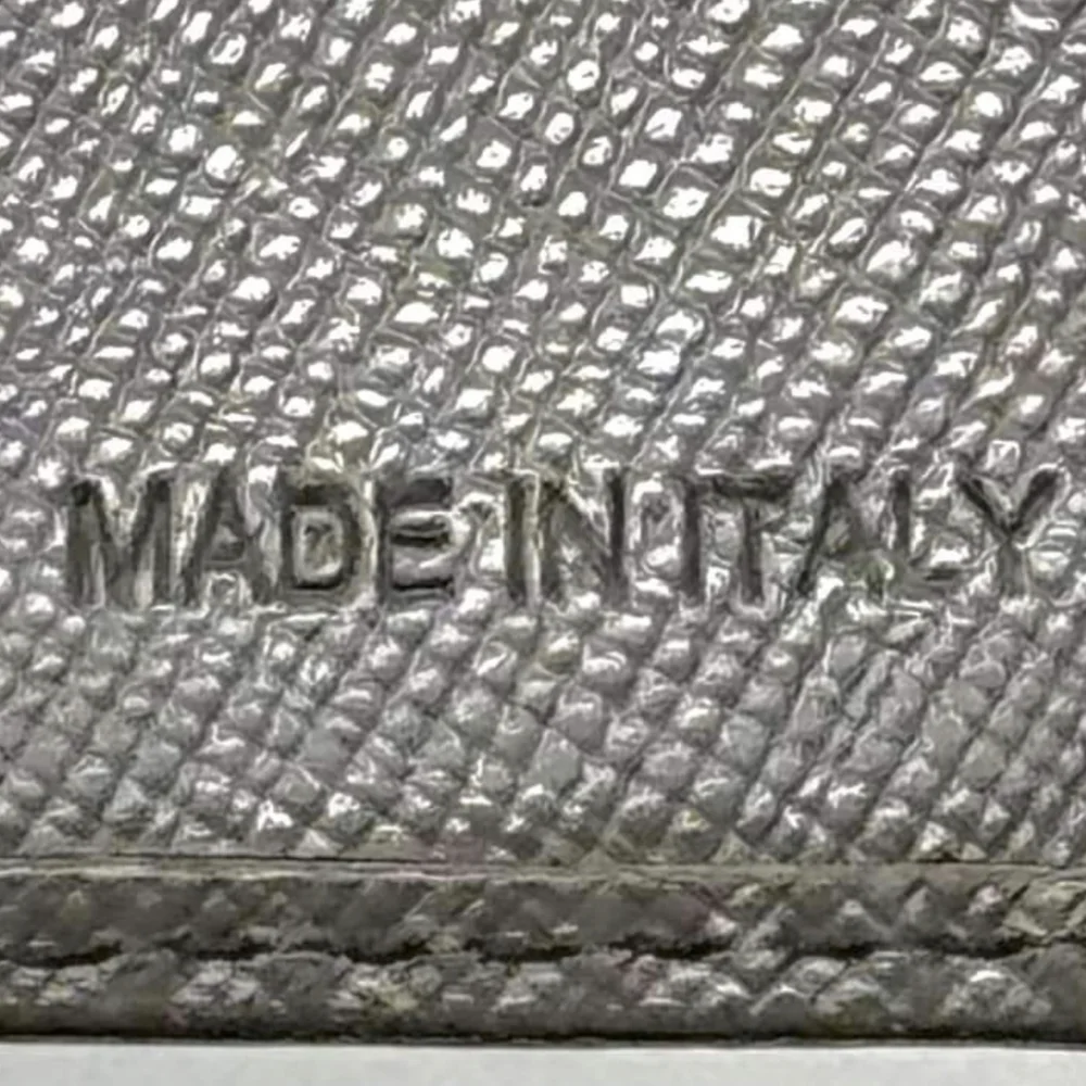 ▪️☑️ PRADA BIFOLD WALLET ☑️▪️